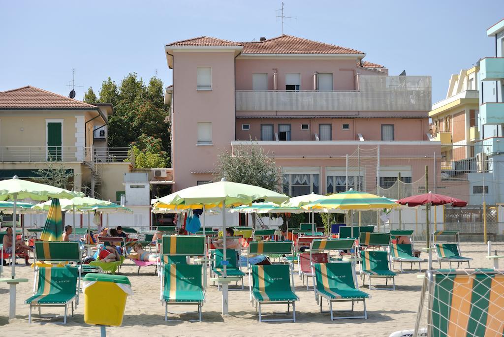 Hotel VistaMare Viserba Rimini Exterior foto